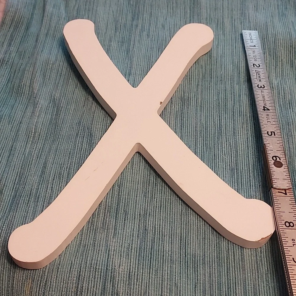 ARTMINDS White Wood Letter 